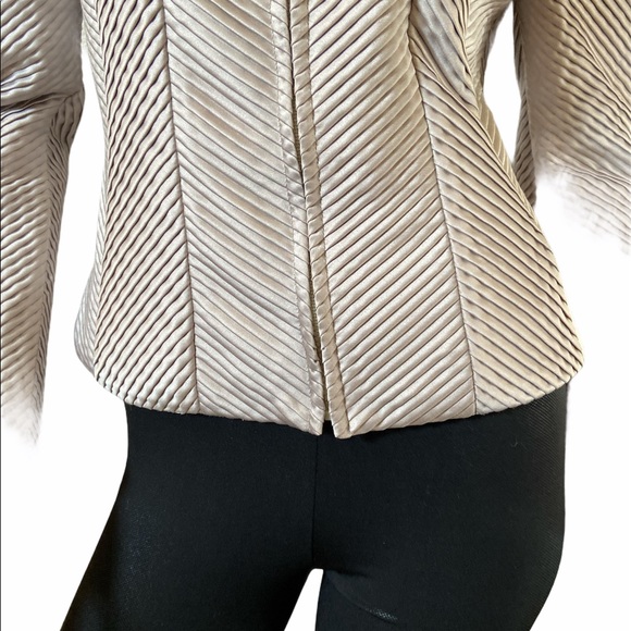 Vintage Couture Farinae Pleated Design Jacket - Picture 8 of 10